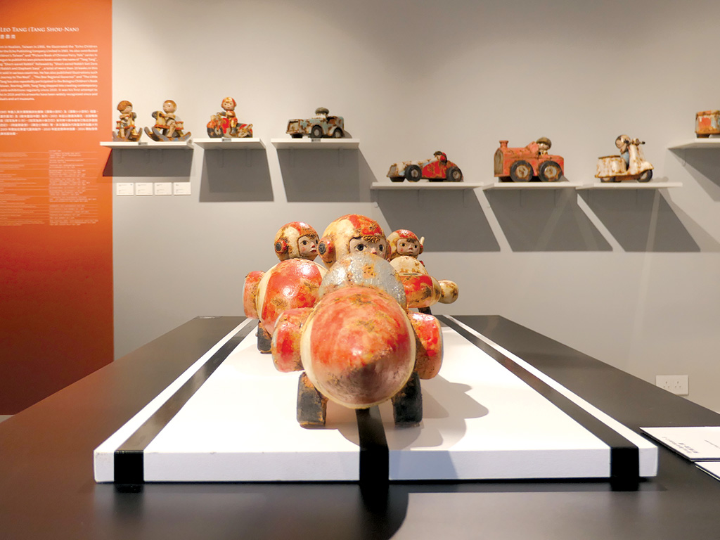 Gallery view ceramics by Leo Tang, Chinese Ceramics