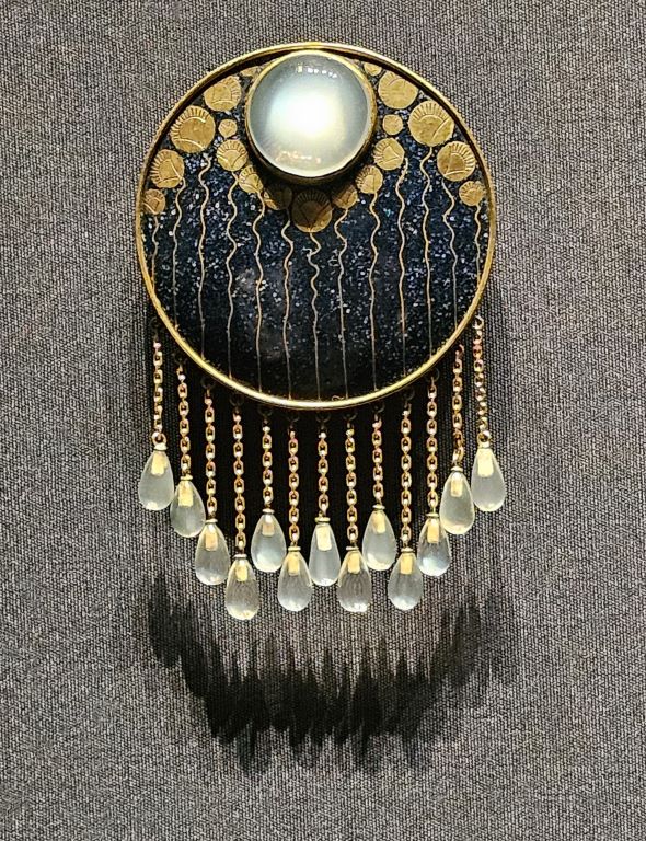 Brooch, About 1912-1913, Gold, enamel, moonstones, Ferdinand Hauser, Purchase, Dorothy Merkasmer Bequest, in honor of Cynthia Hazen Polsky, 1998, The Metropolitan Museum of Art, New York, Global Jewellery