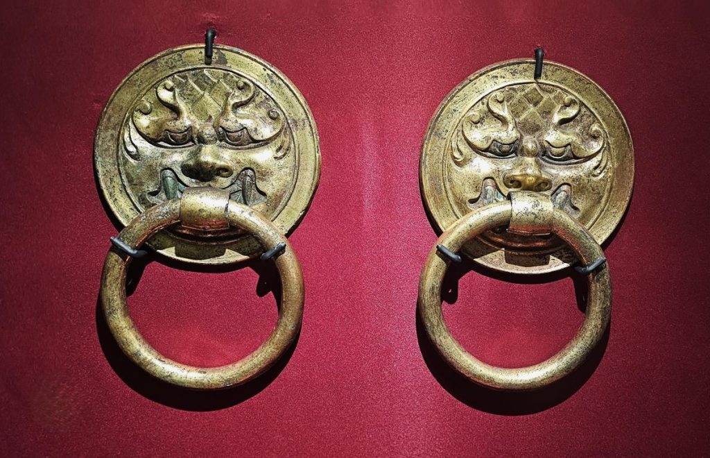 Bronze-gilt pushou (door knocker), Tang dynasty, Sui Tang dynasty