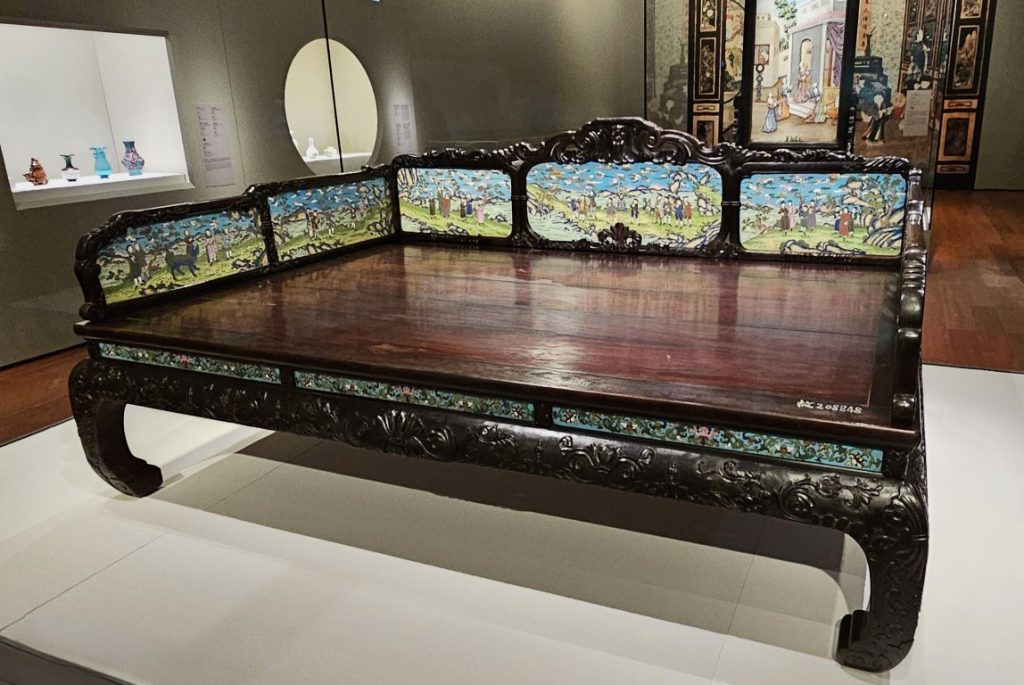Luohan bed with figures, Qing dynasty (1644-1911), Zitan wood and Cloisonné, The Palace Museum, Forbidden City and the World