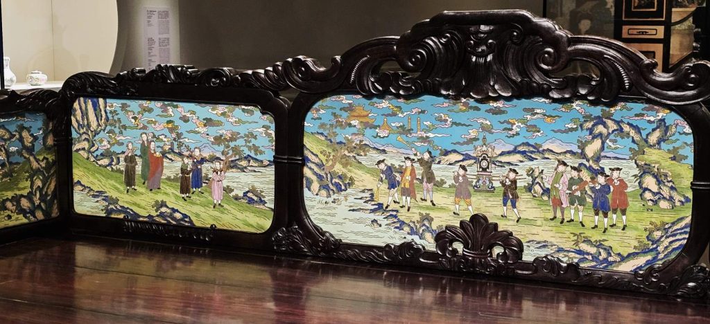 Luohan bed with figures, (detail), Qing dynasty (1644-1911), Zitan wood and Cloisonné, The Palace Museum, Forbidden City and the World