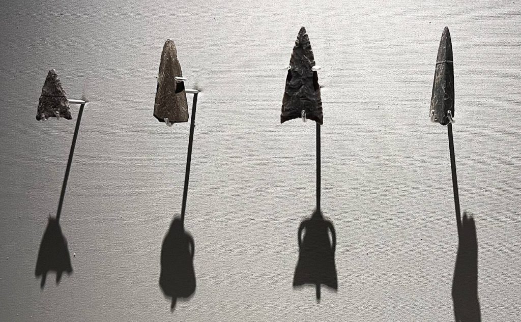 Arrowheads, Shimao culture (4,300-3,800 BP) Stone, Shaanxi Provincial Institute of Archaeology, Origins of Chinese Civilisation